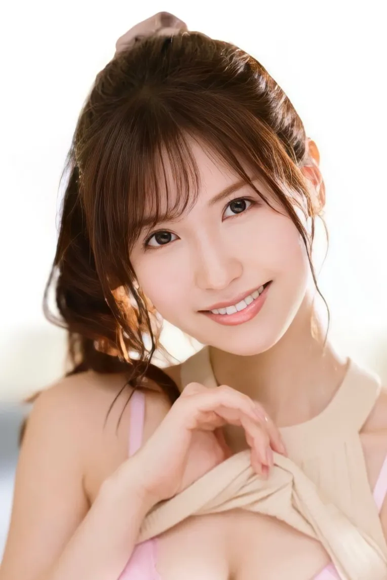 Momo Sakura เปิดผลงานสุดร้อนแรงจากราชินีรอยยิ้มแห่งวงการเอวีญี่ปุ่น